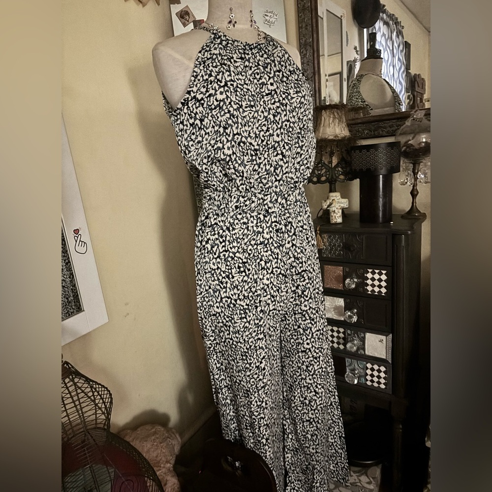 Elegant Black and White Patterned Romper, very comfy NWT